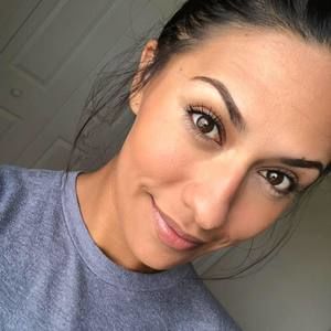 Meet your Posher, Monica